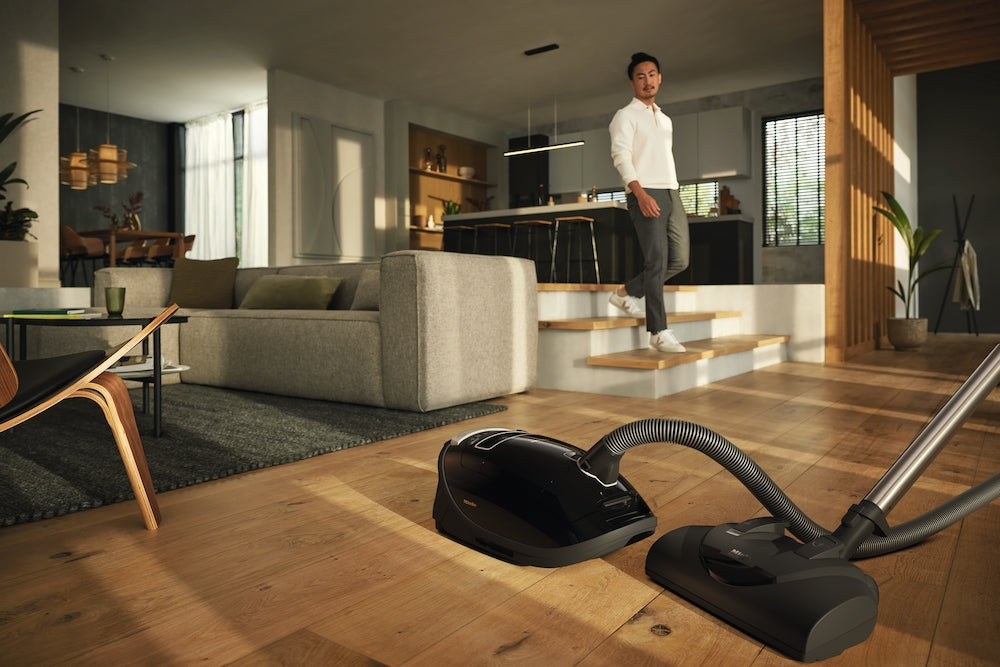 Miele Complete C3 Kona PowerLine - SGFE0 Obsidian black