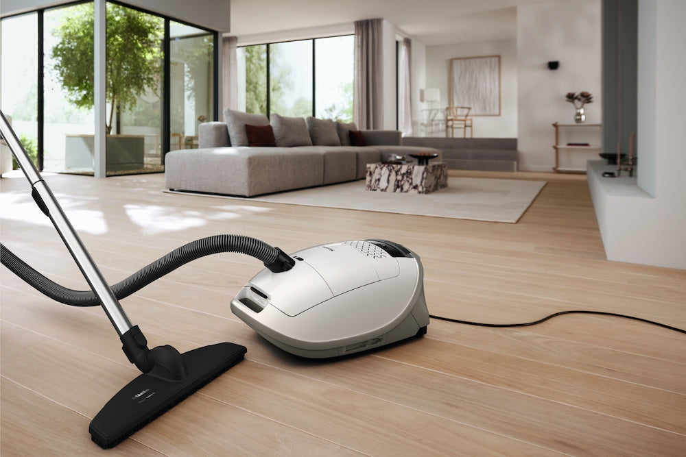 Miele Guard M1 Parquet XL Brilliant white Vacuum cleaner