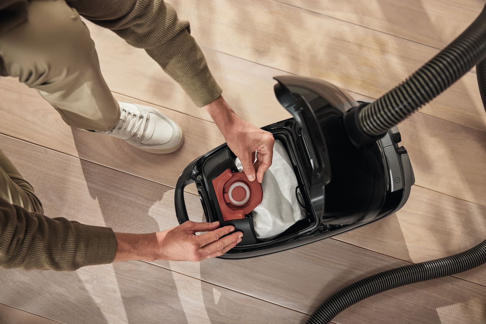Miele Guard M1 Parquet XL Brilliant white Vacuum cleaner